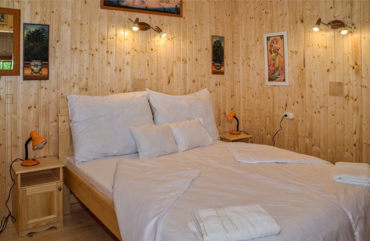 Malom Apartman Derekegyhaz Zewnętrze zdjęcie